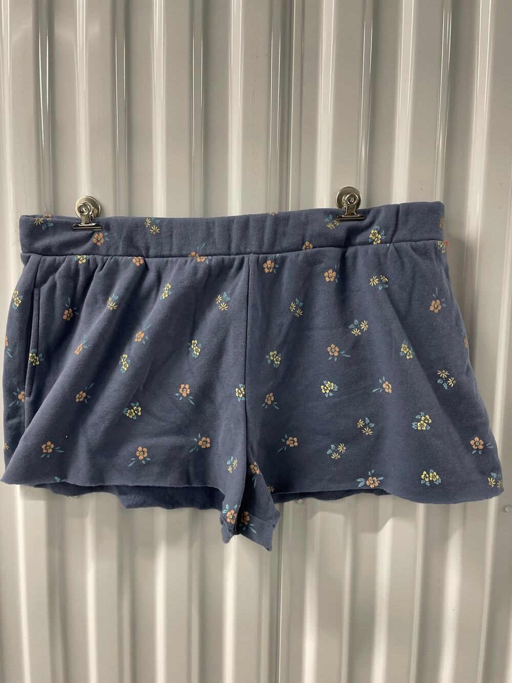 Colsie Raw Hem Knit Shorts Blue with yellow / pink flower print, pockets Size L